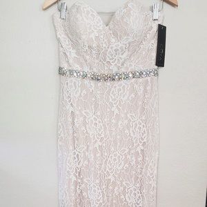 Beautiful Prom / Homecoming / Wedding Dress